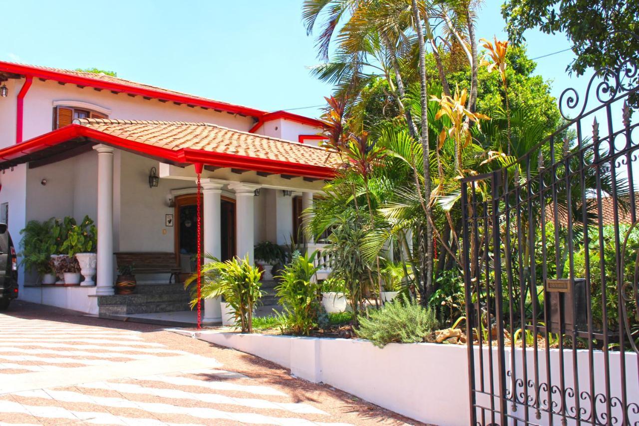 Ross Char Hotel Asuncion Dış mekan fotoğraf