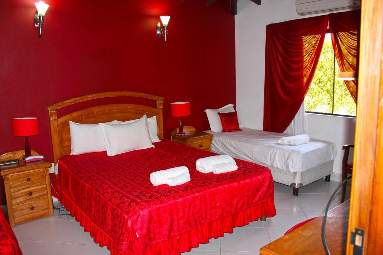 Ross Char Hotel Asuncion Dış mekan fotoğraf